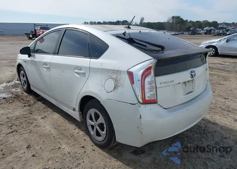 2013 Toyota Prius Three z USA, uszkodzony, nr VIN JTDKN3DUXD5620775
